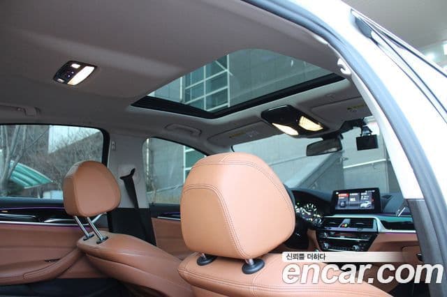 BMW 5시리즈 (G30) 520d Luxury Special Edition, 2018 16