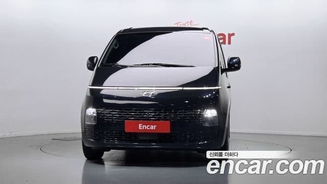 Hyundai Staria Modern, 2023 3