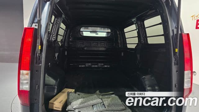 Hyundai Staria Modern, 2023 15