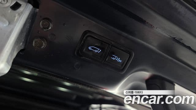 Hyundai Staria Modern, 2023 17