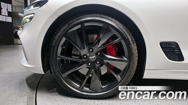 Genesis The / новый New G70, 2021 все фото