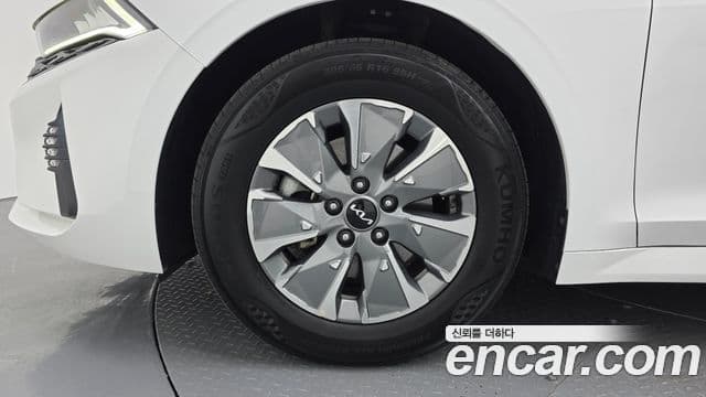 Kia K5 гибрид 3세대 Trendy, 2023 все фото