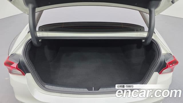 Kia K5 гибрид 3세대 Trendy, 2023 20