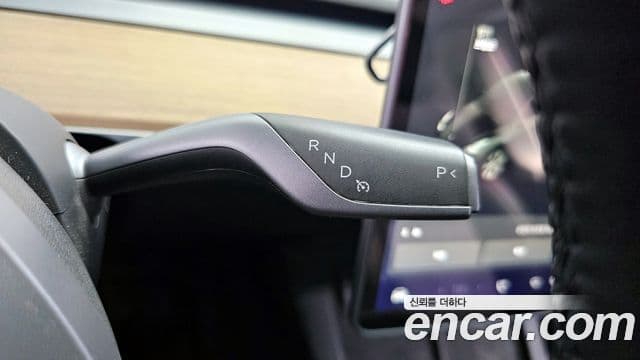 Tesla модель Y Standard Range RWD, 2021 9