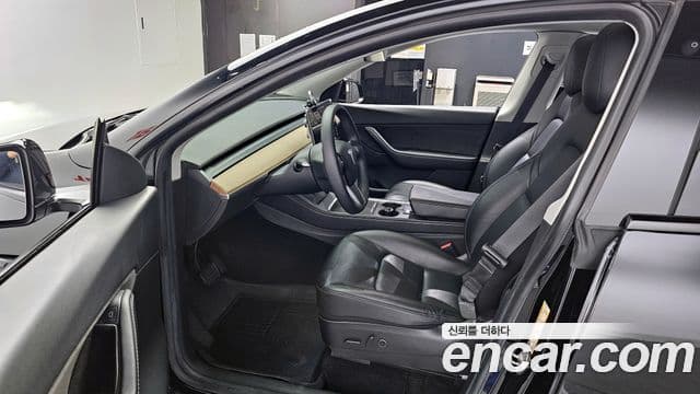 Tesla модель Y Standard Range RWD, 2021 10