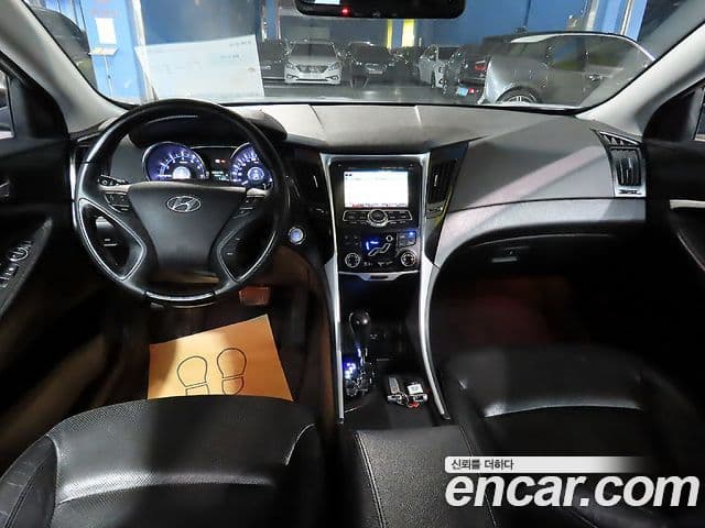 Hyundai YF Sonata топовая версия, 2010 7