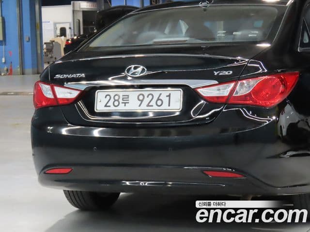 Hyundai YF Sonata топовая версия, 2010 20