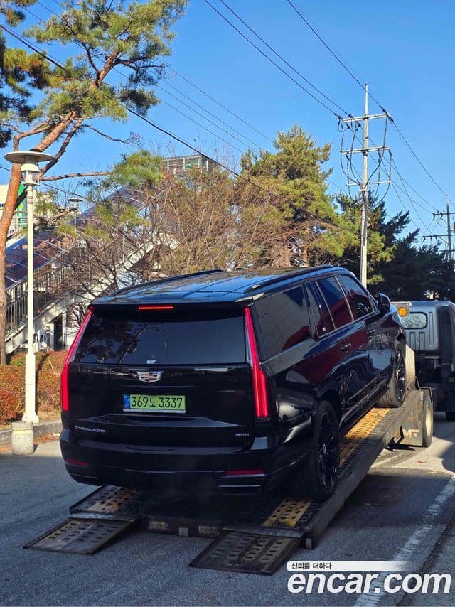 Cadillac Escalade 5세대 ESV Sport Platinum, 2025 3