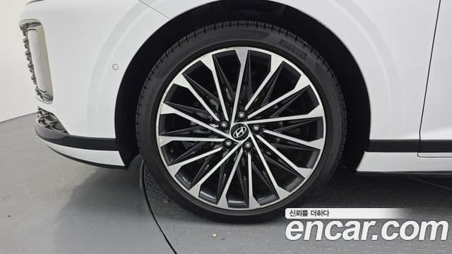 Hyundai Grandeur гибрид (GN7) Calligraphy, 2025 все фото