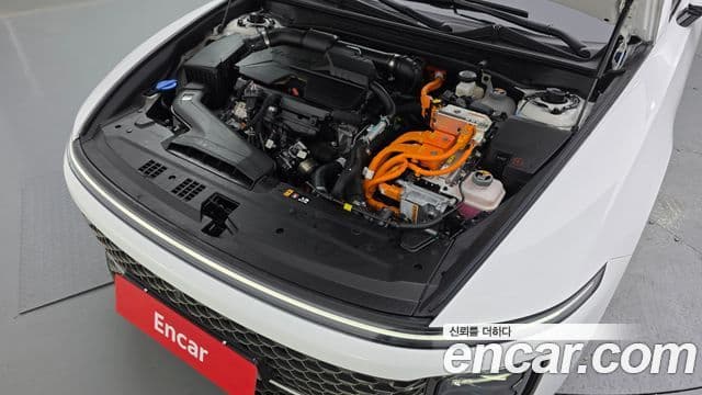 Hyundai Grandeur гибрид (GN7) Calligraphy, 2025 6