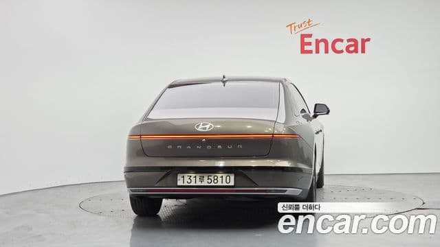 Hyundai Grandeur гибрид (GN7) Exclusive, 2023 4