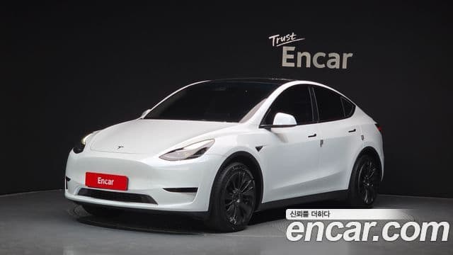 Tesla модель Y, 2024 1