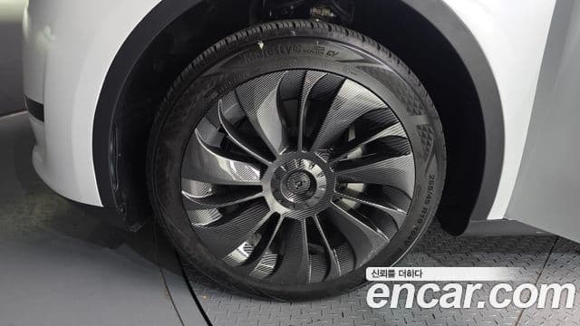 Tesla модель Y, 2024 все фото