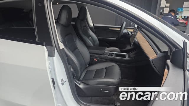 Tesla модель Y, 2024 12