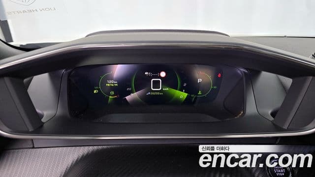 Peugeot 2008 2세대 1.5 BlueHDi GT, 2023 8