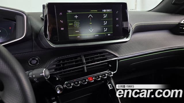 Peugeot 2008 2세대 1.5 BlueHDi GT, 2023 14