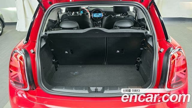 Mini Cooper 3세대, 2024 20