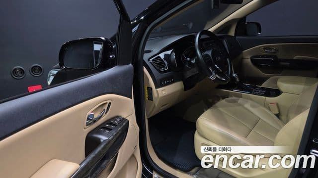 Kia The / новый New Carnival Noblesse Special, 2019 11