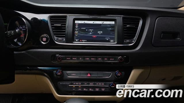 Kia The / новый New Carnival Noblesse Special, 2019 14