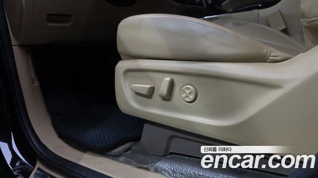 Kia The / новый New Carnival Noblesse Special, 2019 18