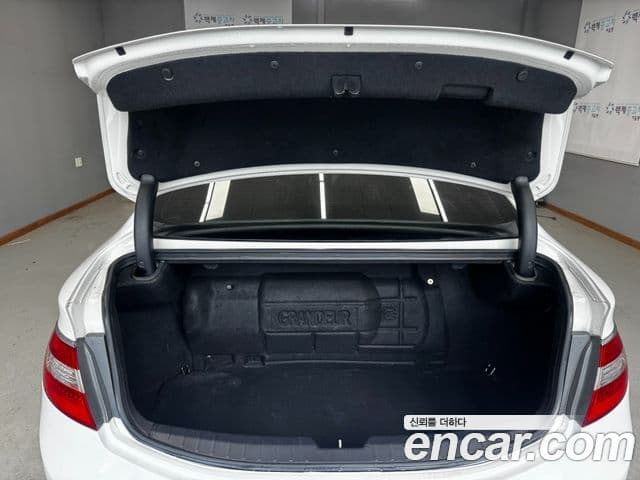 Hyundai Grandeur HG Modern, 2014 20