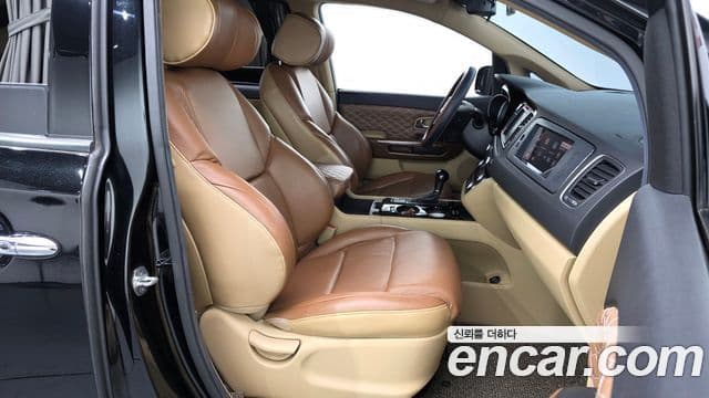 Kia All New Carnival Prestige, 2015 10