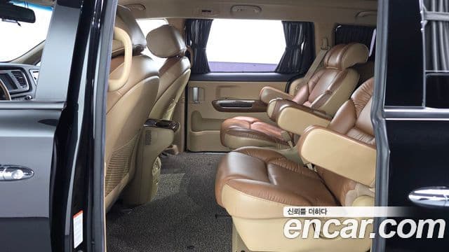 Kia All New Carnival Prestige, 2015 12