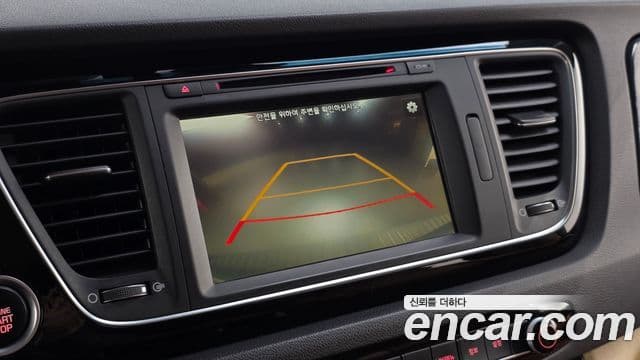 Kia All New Carnival Prestige, 2015 15