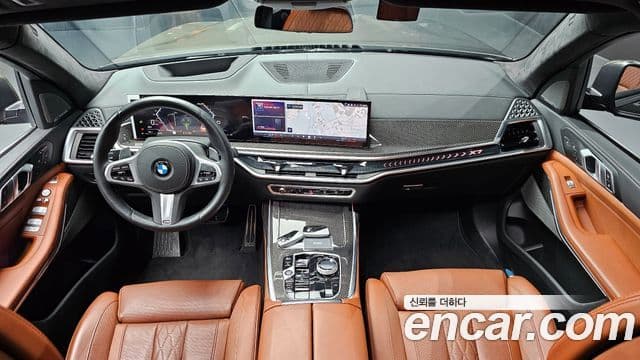BMW X7 (G07) xDrive 40i M Sport 6인승, 2025 7