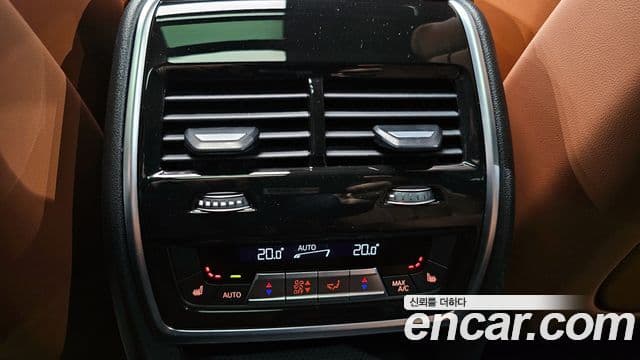 BMW X7 (G07) xDrive 40i M Sport 6인승, 2025 17