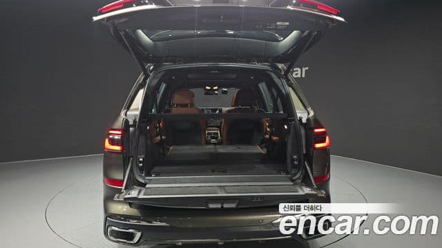 BMW X7 (G07) xDrive 40i M Sport 6인승, 2025 20
