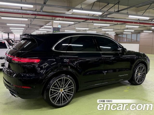 Porsche Cayenne (PO536) 4.0 турбо, 2022 2