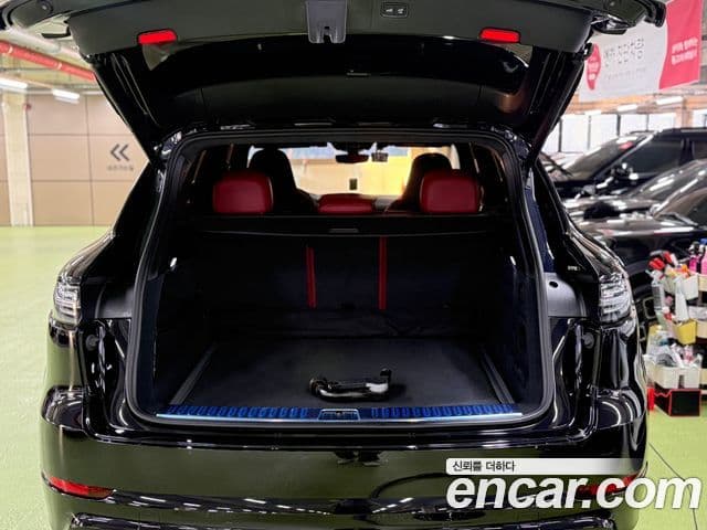 Porsche Cayenne (PO536) 4.0 турбо, 2022 9