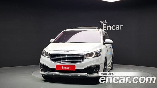 Kia All New Carnival VIP, 2016 3