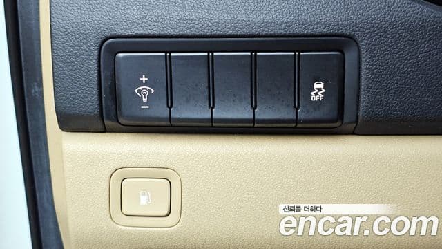 Kia All New Carnival VIP, 2016 14