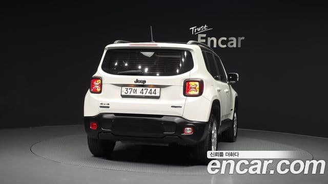 Jeep Renegade 2.0 дизель Longitude AWD, 2017 4