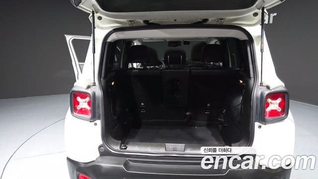 Jeep Renegade 2.0 дизель Longitude AWD, 2017 20