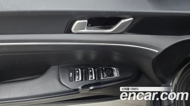 Kia K5 гибрид 3세대 Prestige, 2022 17