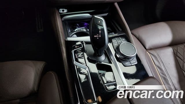 BMW 5시리즈 (G30), 2022 9