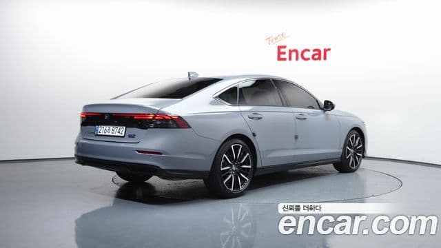 Honda Accord 11세대 2.0 гибрид Туринг (Touring), 2023 2