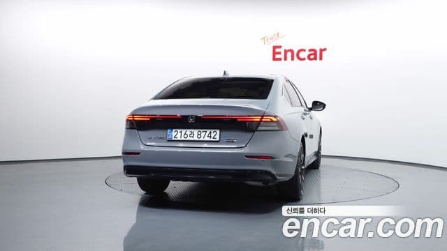 Honda Accord 11세대 2.0 гибрид Туринг (Touring), 2023 4