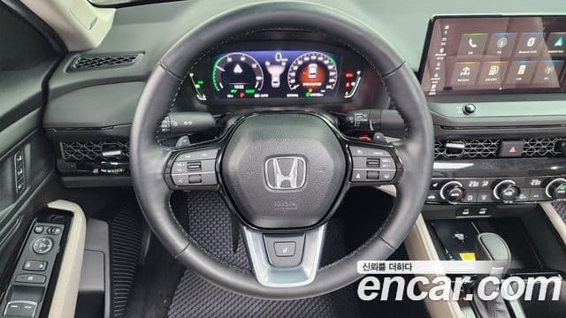Honda Accord 11세대 2.0 гибрид Туринг (Touring), 2023 13