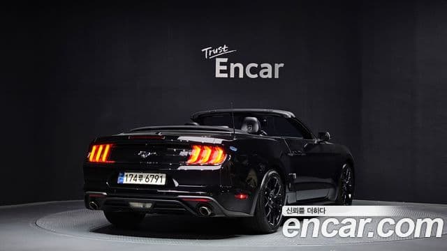 Ford Mustang кабриолет, 2019 2