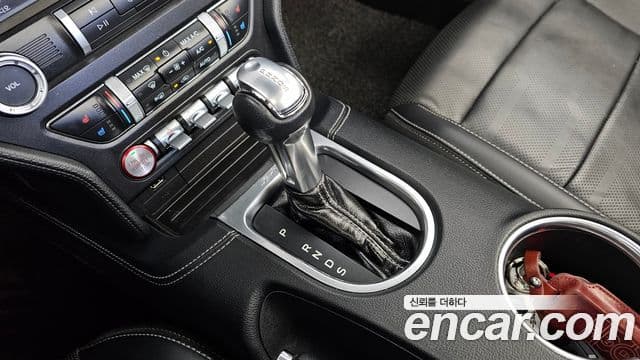 Ford Mustang кабриолет, 2019 9