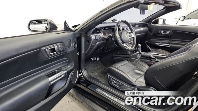 Ford Mustang кабриолет, 2019 10