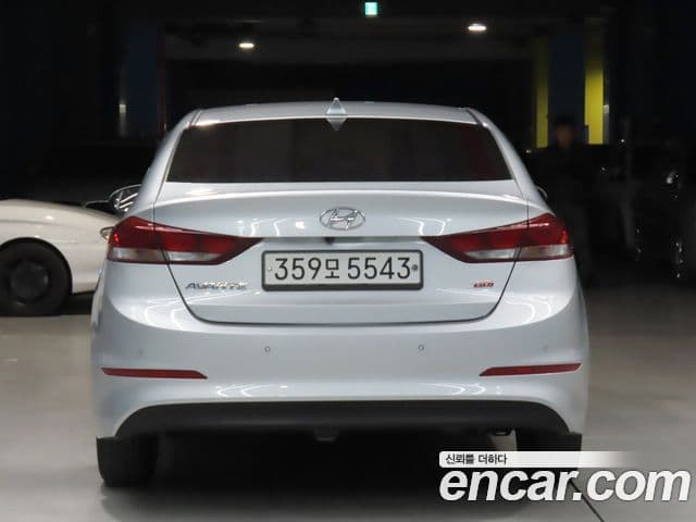 Hyundai Avante AD 1.6 GDI Smart, 2017 4