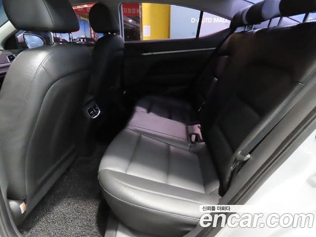 Hyundai Avante AD 1.6 GDI Smart, 2017 20