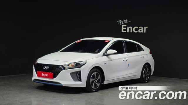 Hyundai Ioniq гибрид, 2016 1