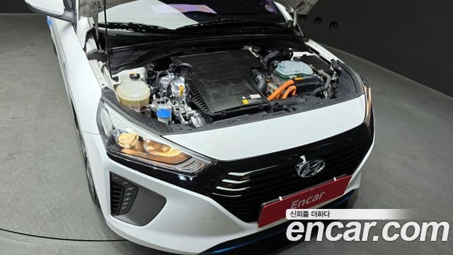 Hyundai Ioniq гибрид, 2016 6