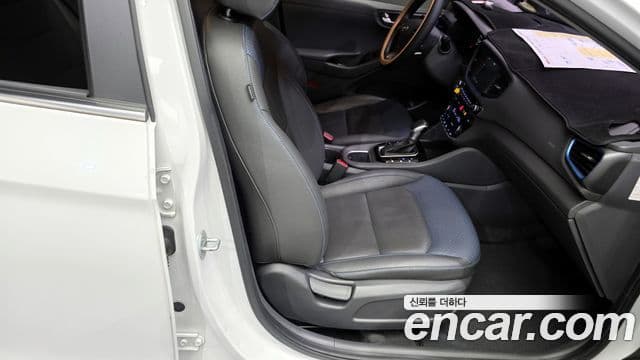 Hyundai Ioniq гибрид, 2016 12